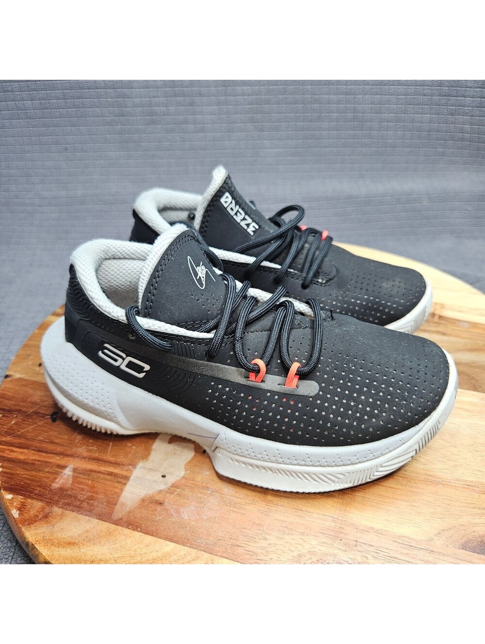 Under Armour Curry 3Zero 2 Sneakers Unisex Kids Black Orange 12K Breathable